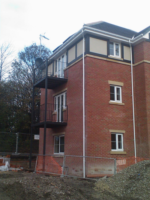 Langley Projects Ltd  Balconies   photogtaphy Balconies_Bradford_Road2