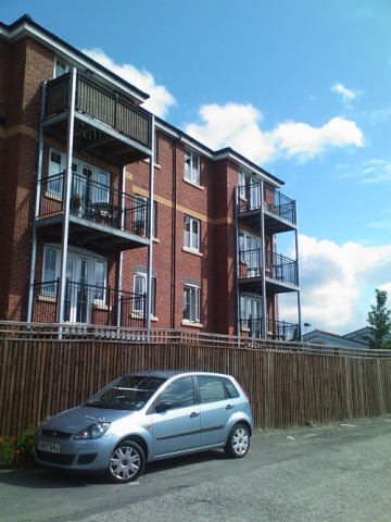 Langley Projects Ltd  Balconies - Nantwich Balconies   photogtaphy Balconies_Nantwich3-640x480