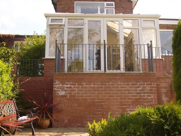 Langley Projects Ltd  Balustrades - Essex Style Balustrades   photogtaphy Balustrades_Bollington3-640x480