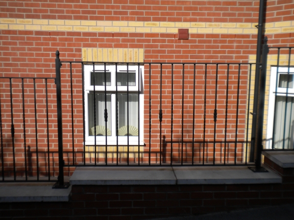 Langley Projects Ltd  Balustrades - Bowler Hat Balustrades   photogtaphy Balustrades_Bowler_Hat4-640x480