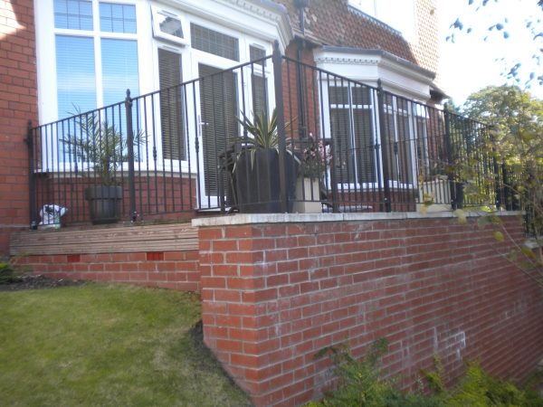Langley Projects Ltd  Balustrades - Bowler Hat Balustrades   photogtaphy Balustrades_Bowler_Hat6-640x480