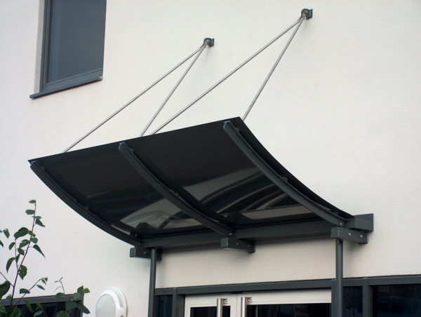 Langley Projects Ltd  Canopies - Eastgate Market   photogtaphy Canopies_Eastgate1-640x480