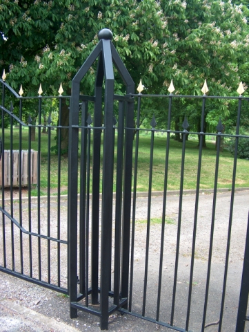 Langley Projects Ltd  Gates - Willow Grove Cemetery   photogtaphy Gates_Cemetary3-640x480