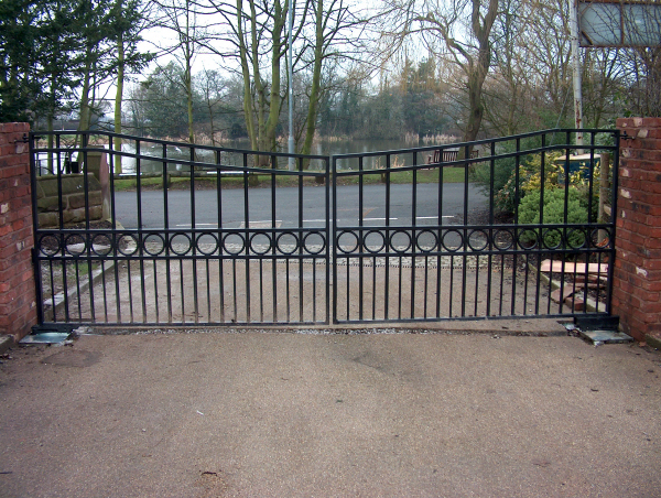 Langley Projects Ltd  Gates Gates   photogtaphy Gates_Christleton1