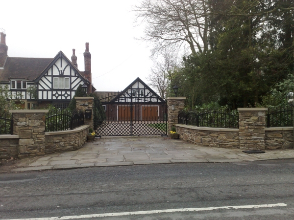 Langley Projects Ltd  Gates - Lattice Gates   photogtaphy Gates_Lattice1-640x480