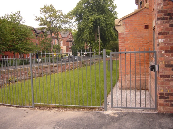 Langley Projects Ltd  Gates - Whalley Range Gates   photogtaphy Gates_Whalley_Range2-640x480