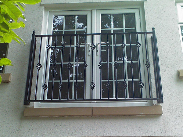 Langley Projects Ltd  Juliet Balconies   photogtaphy Juliets_Alderley