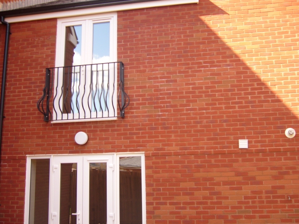 Langley Projects Ltd  Juliet Balconies - Bowed Juliet Balconies   photogtaphy Juliets_Bowed1-640x480
