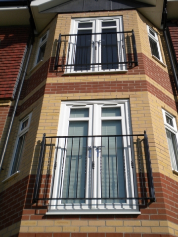 Langley Projects Ltd Juliet Balconies - Bowler Hat Juliet Balconies photogtaphy Juliets_Bowler_Hat2-640x480 Langley Projects Ltd Juliet Balconies - Bowler Hat Juliet Balconies photogtaphy Juliets_Bowler_Hat2-640x480