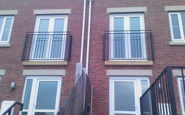 Langley Projects Ltd  Juliet Balconies - Bradford Road Juliet Balconies   photogtaphy Juliets_Bradford_Rd2-640x480