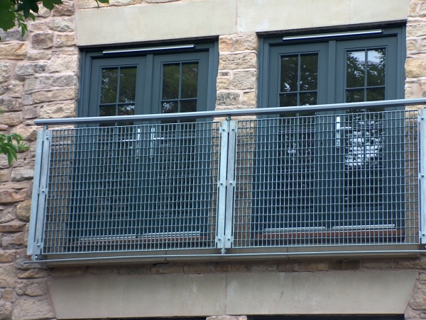 Langley Projects Ltd  Juliet Balconies - Temple Juliet Balconies   photogtaphy Juliets_Temple3-640x480