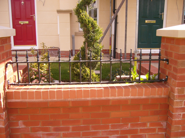 Langley Projects Ltd  Railings - Private Housing Development Railings   photogtaphy Railings_BD_Croft1-640x480