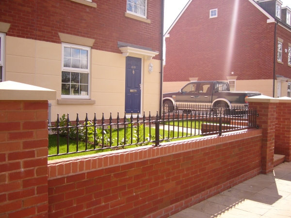 Langley Projects Ltd  Railings - Private Housing Development Railings   photogtaphy Railings_BD_Croft2-640x480