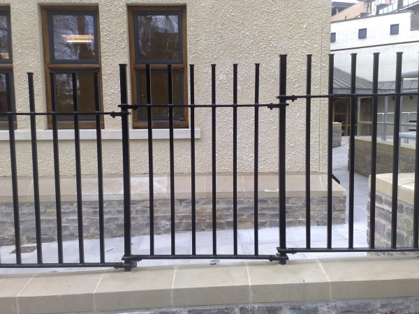 Langley Projects Ltd  Railings - Bristol Railings   photogtaphy Railings_Bristol1-640x480
