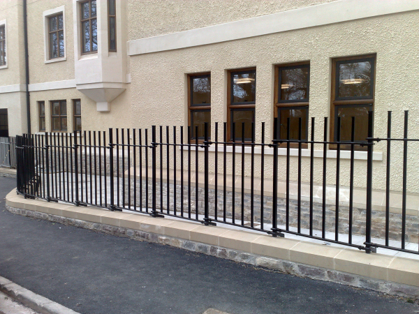 Langley Projects Ltd  Railings Railings   photogtaphy Railings_Bristol2