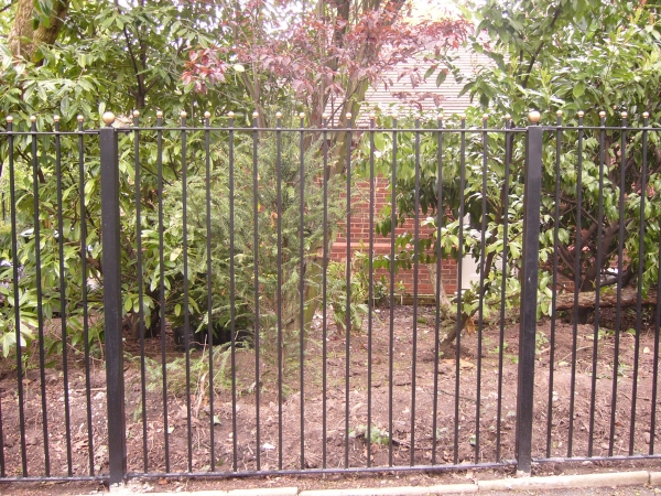 Langley Projects Ltd  Railings - Carwood Railings   photogtaphy Railings_Carwood5-640x480