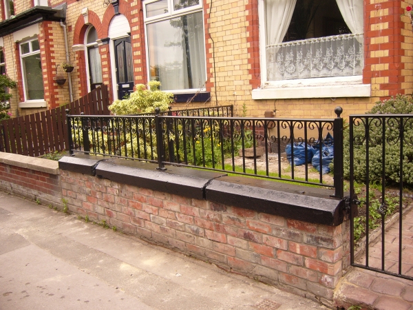 Langley Projects Ltd  Railings - Wall Panels Railings   photogtaphy Railings_wall2-640x480