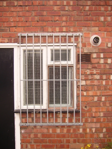 Langley Projects Ltd  Security - Galvanised Grilles Security   photogtaphy Security_Galvanised_Grilles1-640x480