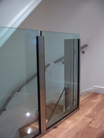 Langley Projects Ltd  Private Stair Balustrades Stainless Steel   photogtaphy Stainless_PBalustrades6-640x480