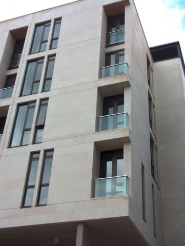 Langley Projects Ltd  Plymouth Balconies Stainless Steel   photogtaphy Stainless_P_Balconies2-640x480