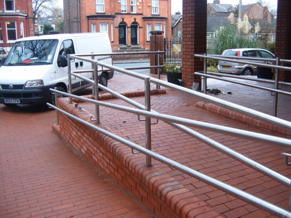 Langley Projects Ltd  Withington Stainless Steel   photogtaphy Stainless_Withington4-640x480