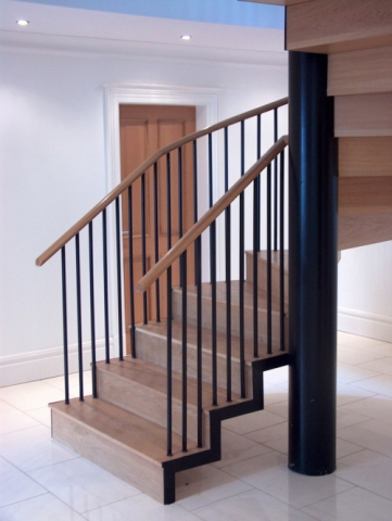 Langley Projects Ltd  Internal Feature Spiral Staircases and Spirals   photogtaphy Staircases_F_S10-640x480