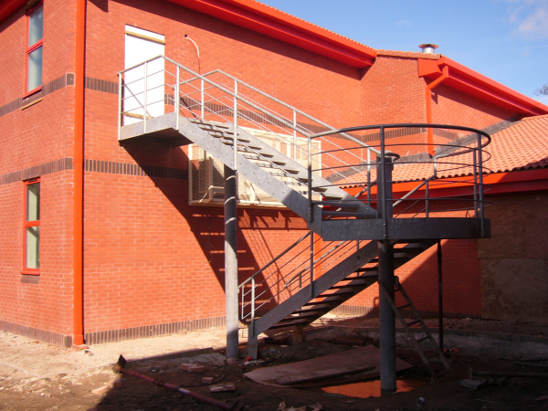Langley Projects Ltd  Maghull High School Staircases and Spirals   photogtaphy Staircases_Maghull_01