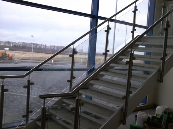 Langley Projects Ltd  Muirfield Staircases and Spirals   photogtaphy Staircases_Muirfield1-640x480