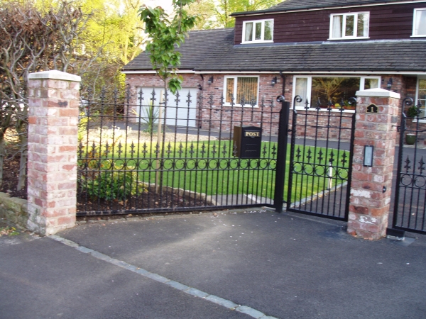 Langley Projects Ltd Automatic Gates Gates photogtaphy Tonys_Gate3-640x480 Langley Projects Ltd Automatic Gates Gates photogtaphy Tonys_Gate3-640x480